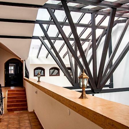 Gosciniec Asticus Bed & Breakfast Jaroslaw Bagian luar foto
