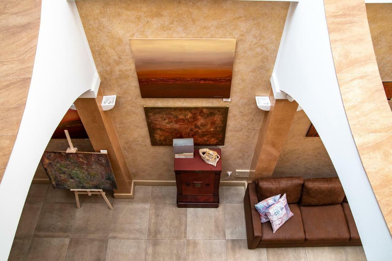 Gosciniec Asticus Bed & Breakfast Jaroslaw Bagian luar foto