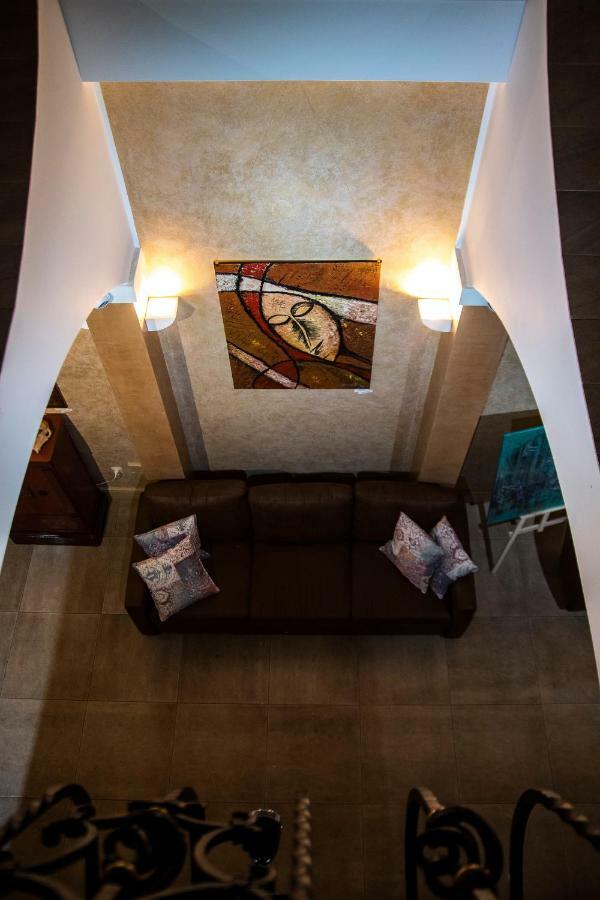 Gosciniec Asticus Bed & Breakfast Jaroslaw Bagian luar foto